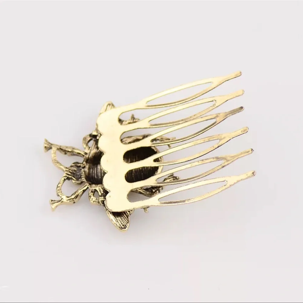 Bee Comb - Picture 5 of 5